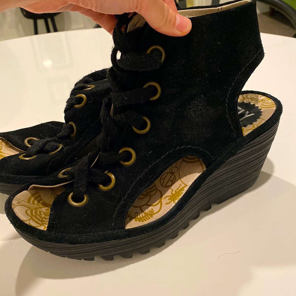 Yaba702 Fly London Wedge Sandals